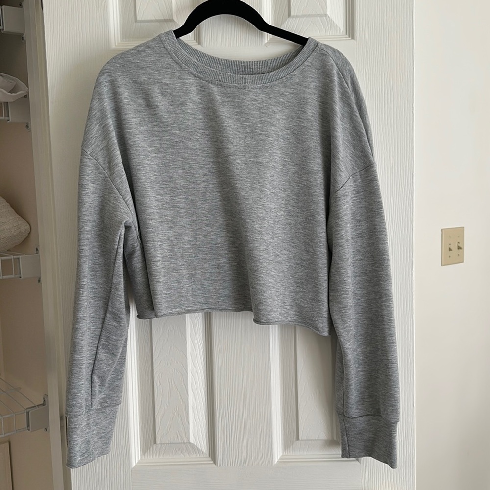 Cropped Casual Gray Long Sleeve